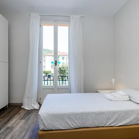 Casa Vacanze Holiday Home Apartman Finale Ligure
