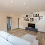 Casa Vacanze Holiday Home *